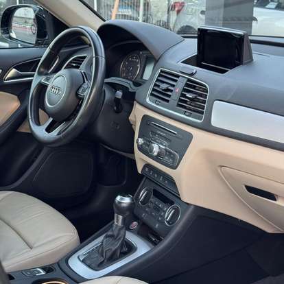 AUDI-Q3-2018