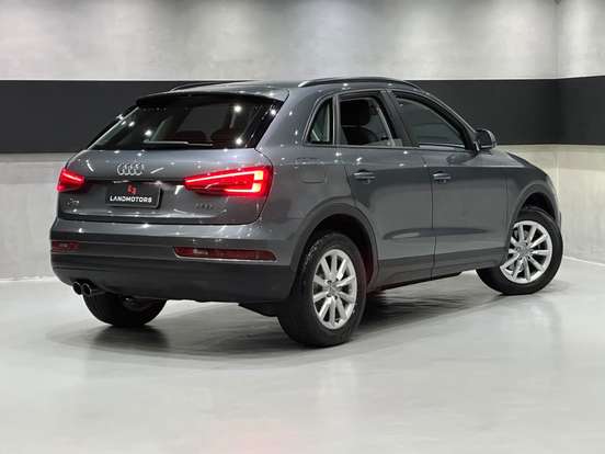 AUDI-Q3-2018