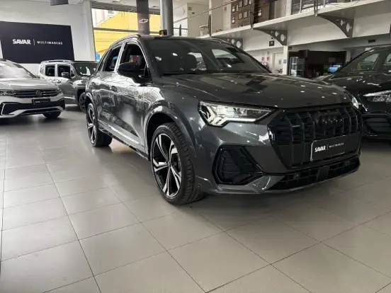 AUDI-Q3-2024