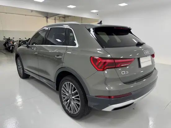 AUDI-Q3-2024