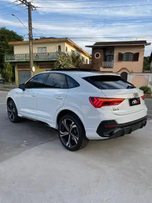 AUDI-Q3-2024
