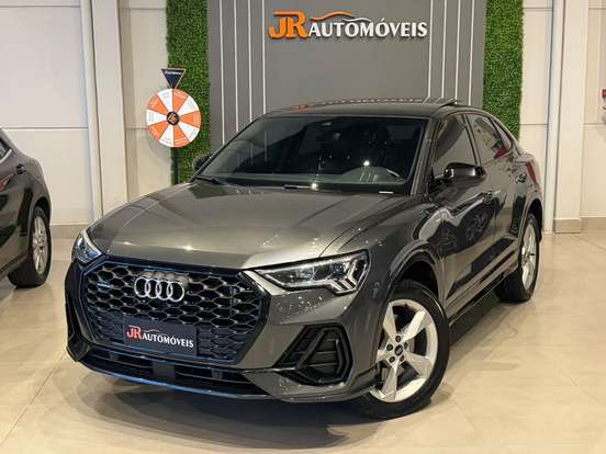 AUDI-Q3-2023