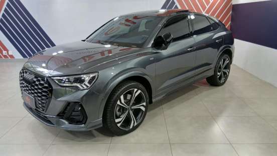 AUDI-Q3-2024
