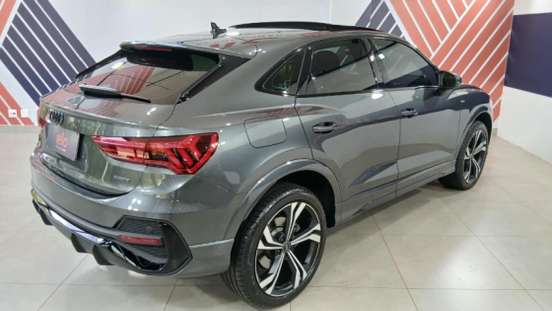 AUDI-Q3-2024