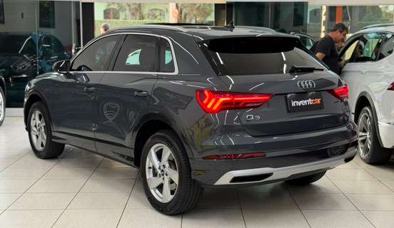 AUDI-Q3-2022