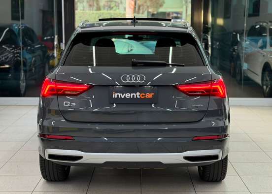 AUDI-Q3-2022