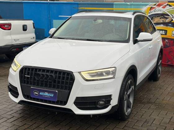 AUDI Q3 2.0 TFSI AMBIENTE QUATTRO 4P GASOLINA S TRONIC