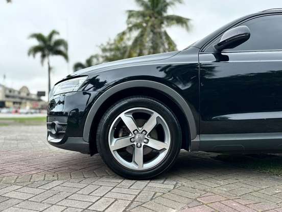 AUDI-Q3-2014