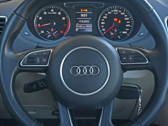 AUDI-Q3-2017