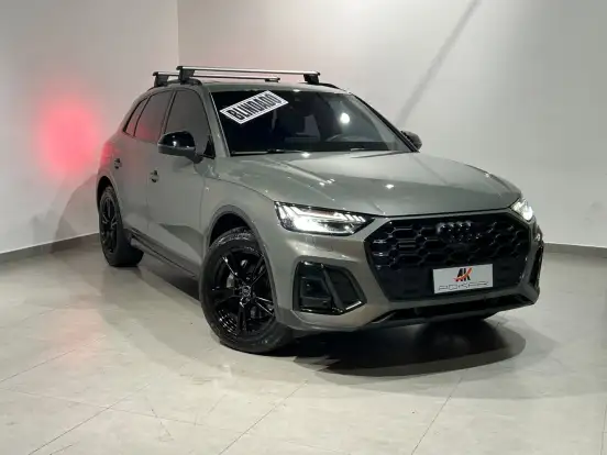 AUDI-Q5-2023