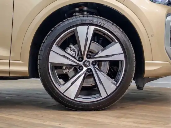 AUDI-Q5-2026