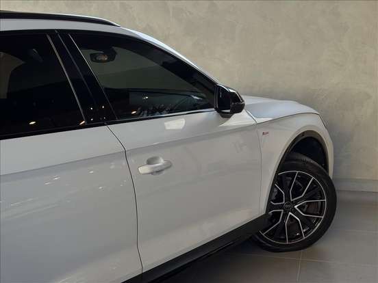 AUDI-Q5-2.0 45 TFSI GASOLINA S LINE BLACK QUATTRO S TRONIC AUDI-Q5-2024
