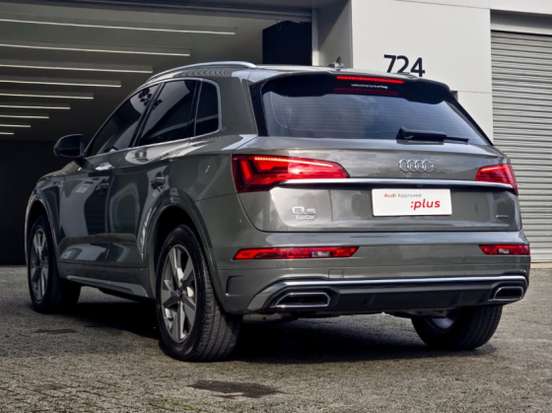 AUDI-Q5-2023