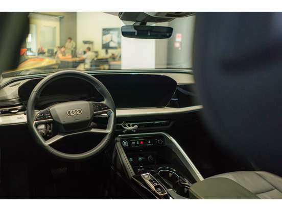 AUDI-Q5-2.0 TFSI GASOLINA ADVANCED QUATTRO S TRONIC AUDI-Q5-2025