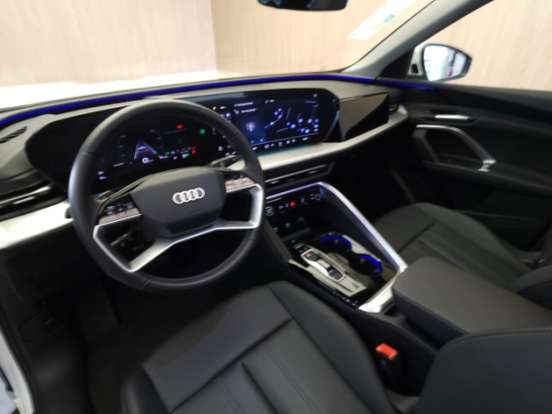 AUDI-Q5-2.0 TFSI GASOLINA ADVANCED QUATTRO S TRONIC AUDI-Q5-2025