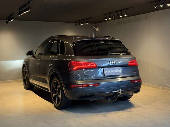 AUDI-Q5-2017
