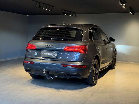AUDI-Q5-2.0 TFSI GASOLINA SECURITY S TRONIC AUDI-Q5-2017