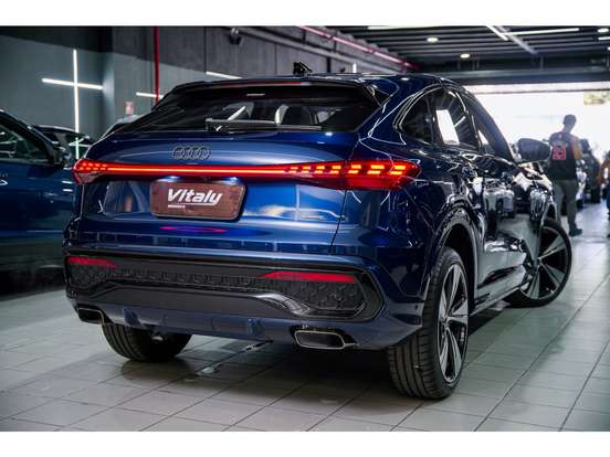 AUDI-Q5-2025