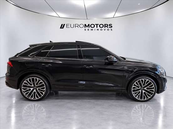 AUDI-Q8-3.0 TFSI GASOLINA PERFORMANCE BLACK QUATTRO TIPTRONIC AUDI-Q8-2025