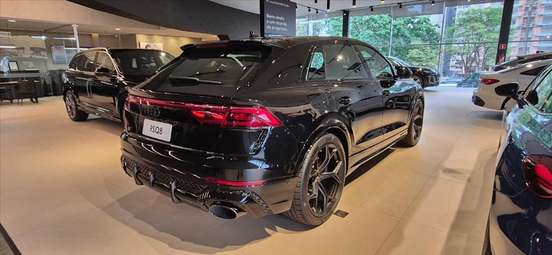 AUDI-RS Q8-2026