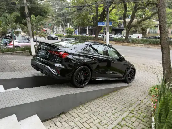 AUDI-RS3-2025