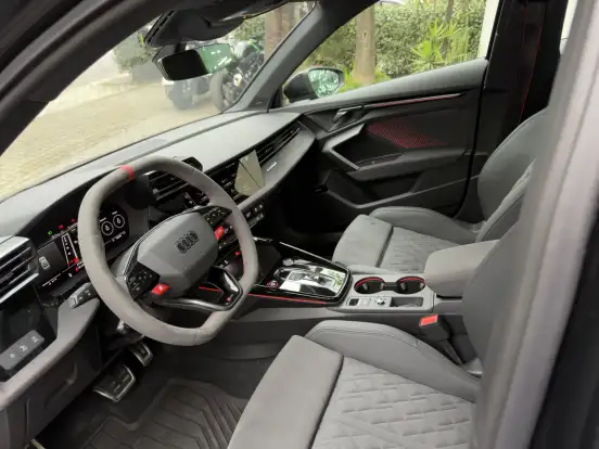 AUDI-RS3-2025