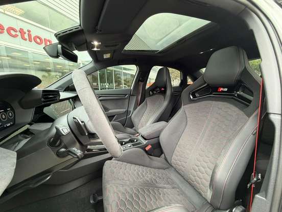 AUDI-RS3-2.5 TFSI GASOLINA SEDAN TRACK QUATTRO S-TRONIC AUDI-RS3-2025