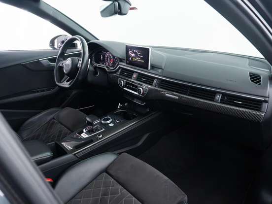 AUDI-RS4-2.9 V6 FSI GASOLINA AVANT QUATTRO TIPTRONIC AUDI-RS4-2018