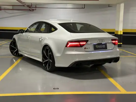 AUDI-RS7-2017