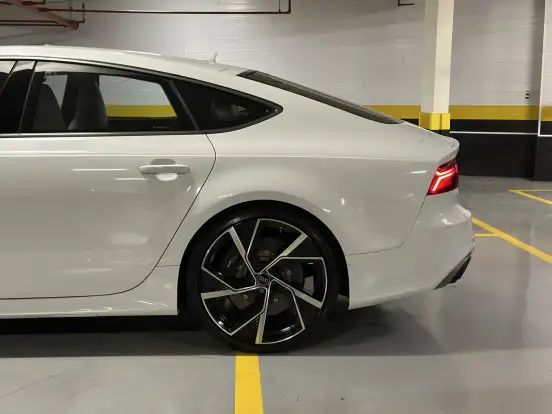 AUDI-RS7-2017