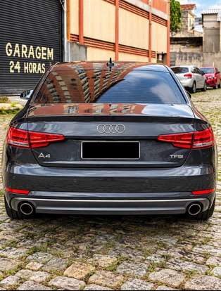 AUDI-A4-2018