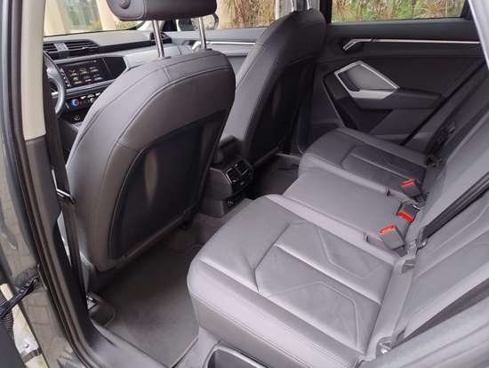 AUDI-Q3-2020