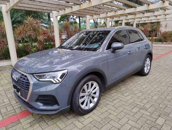 AUDI-Q3-2020