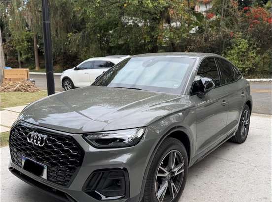 AUDI-Q5-2023