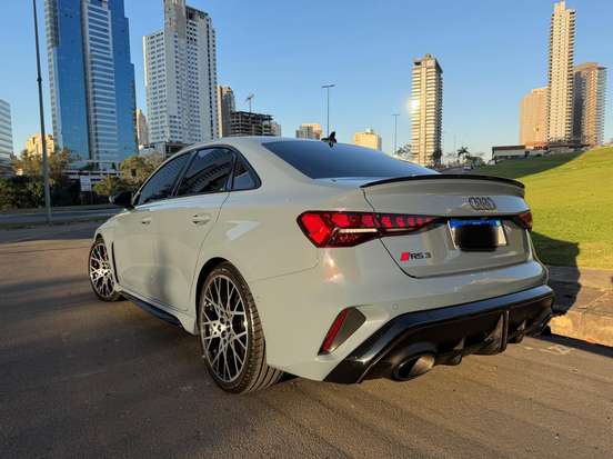 AUDI-RS3-2025