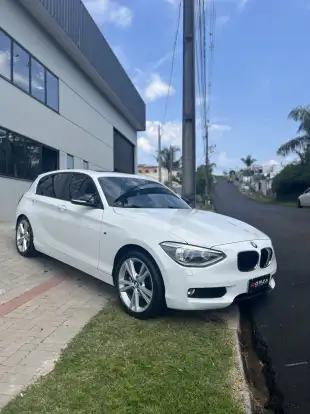 BMW-118i-1.6 FULL 16V TURBO GASOLINA 4P AUTOMÁTICO BMW-118i-2012