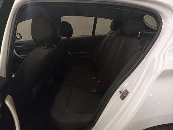 BMW-118i-2014