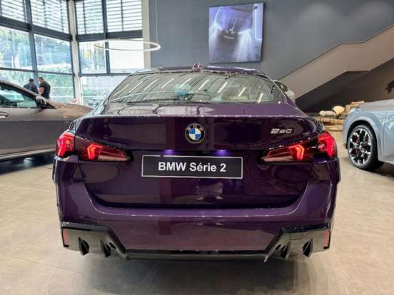 BMW-220i-2026