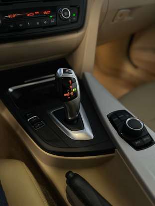 BMW-316i-2013