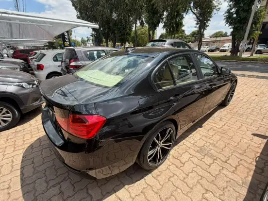 BMW-320i-2.0 16V TURBO ACTIVE FLEX 4P AUTOMÁTICO BMW-320i-2013