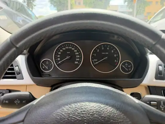 BMW-320i-2.0 16V TURBO ACTIVE FLEX 4P AUTOMÁTICO BMW-320i-2013