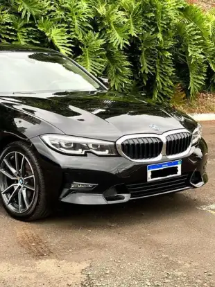 BMW-320i-2020