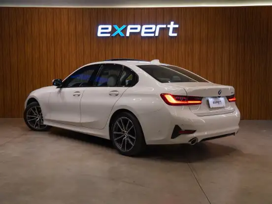 BMW-320i-2.0 16V TURBO GASOLINA SPORT GP AUTOMÁTICO BMW-320i-2019