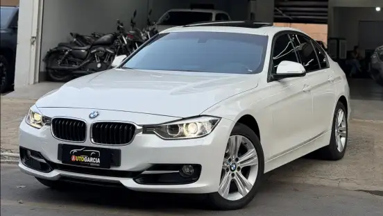 BMW-320i-2015