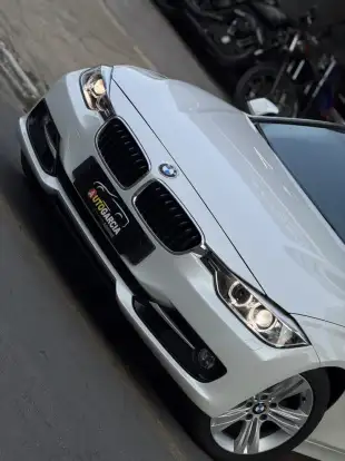 BMW-320i-2015