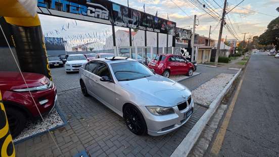 BMW-320i-2008