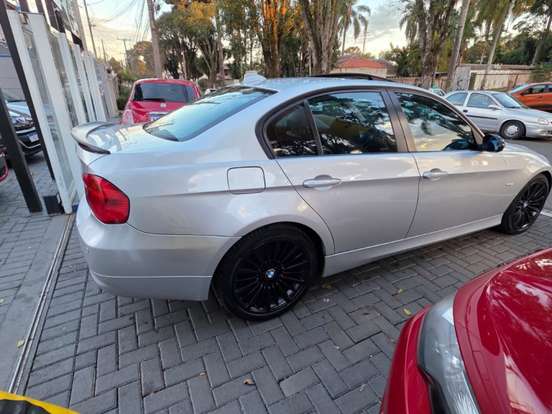 BMW-320i-2.0 16V GASOLINA 4P AUTOMÁTICO BMW-320i-2008