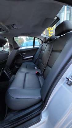 BMW-320i-2008