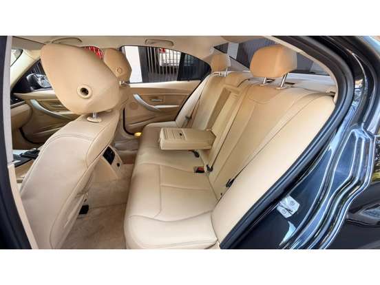 BMW-320i-2.0 16V TURBO ACTIVE FLEX 4P AUTOMÁTICO BMW-320i-2014