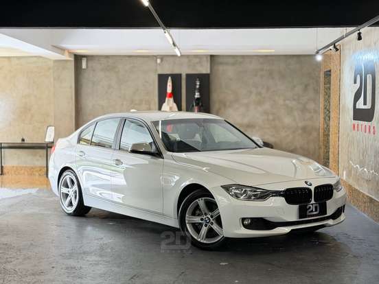 BMW-320i-2014